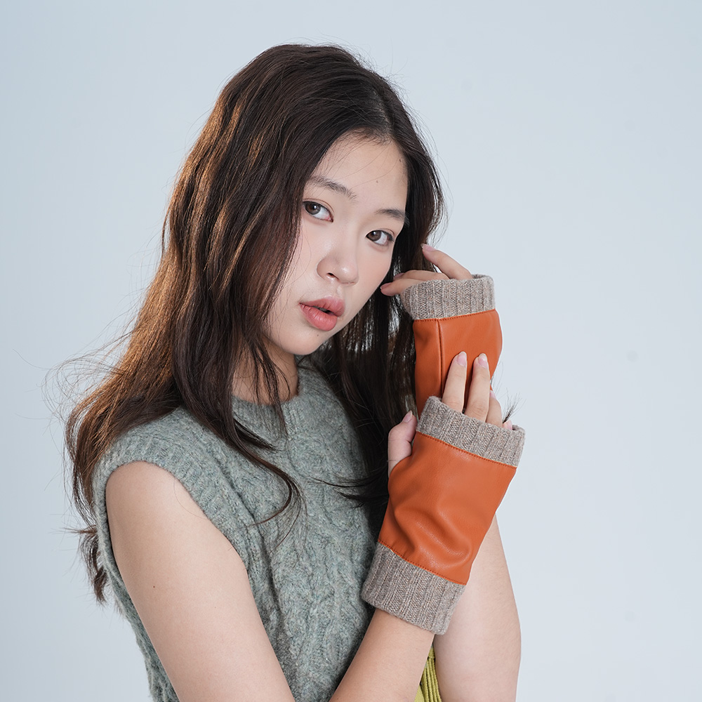 Glove